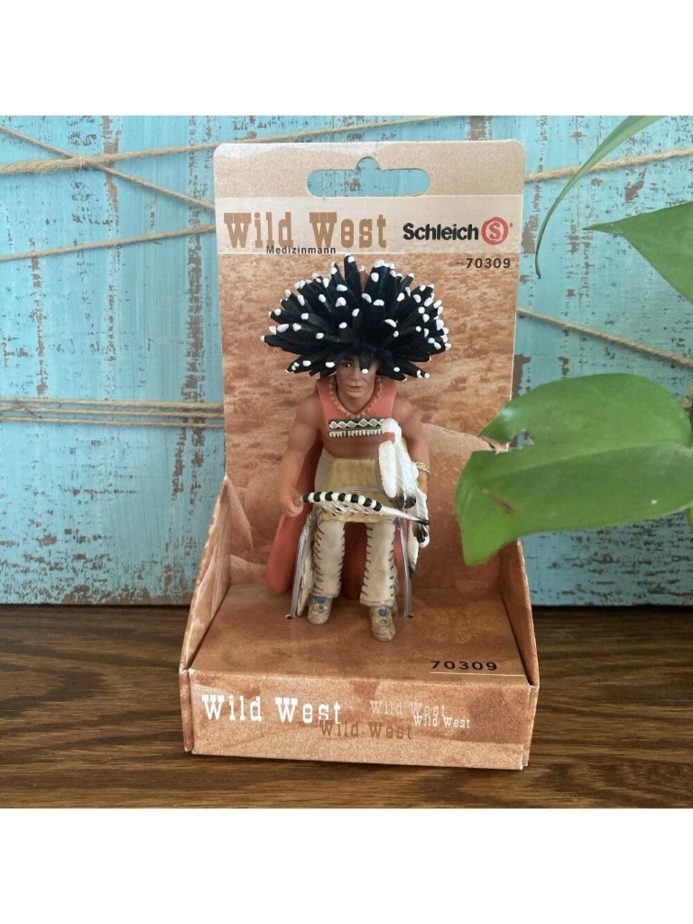 Schleich Wild West Sioux Indian Medicine Man 70309 2005 Diorama Native American